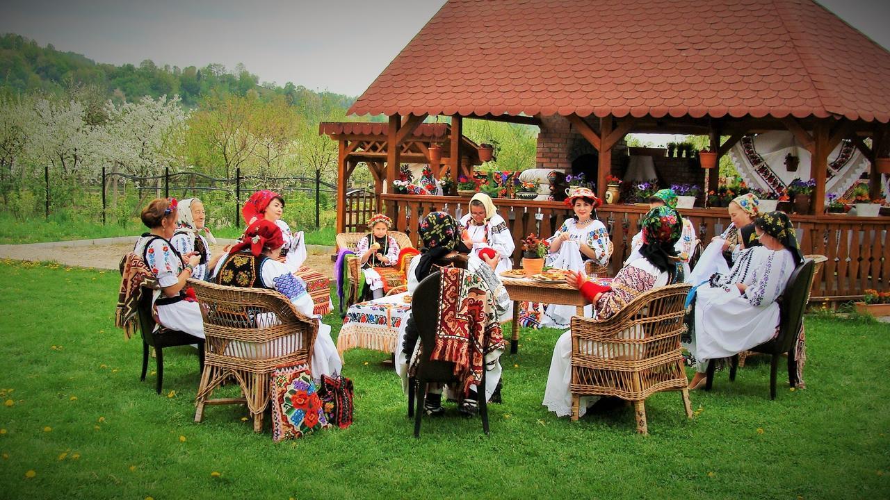 Pensiunea Rares Bistrita Bargaului 外观 照片